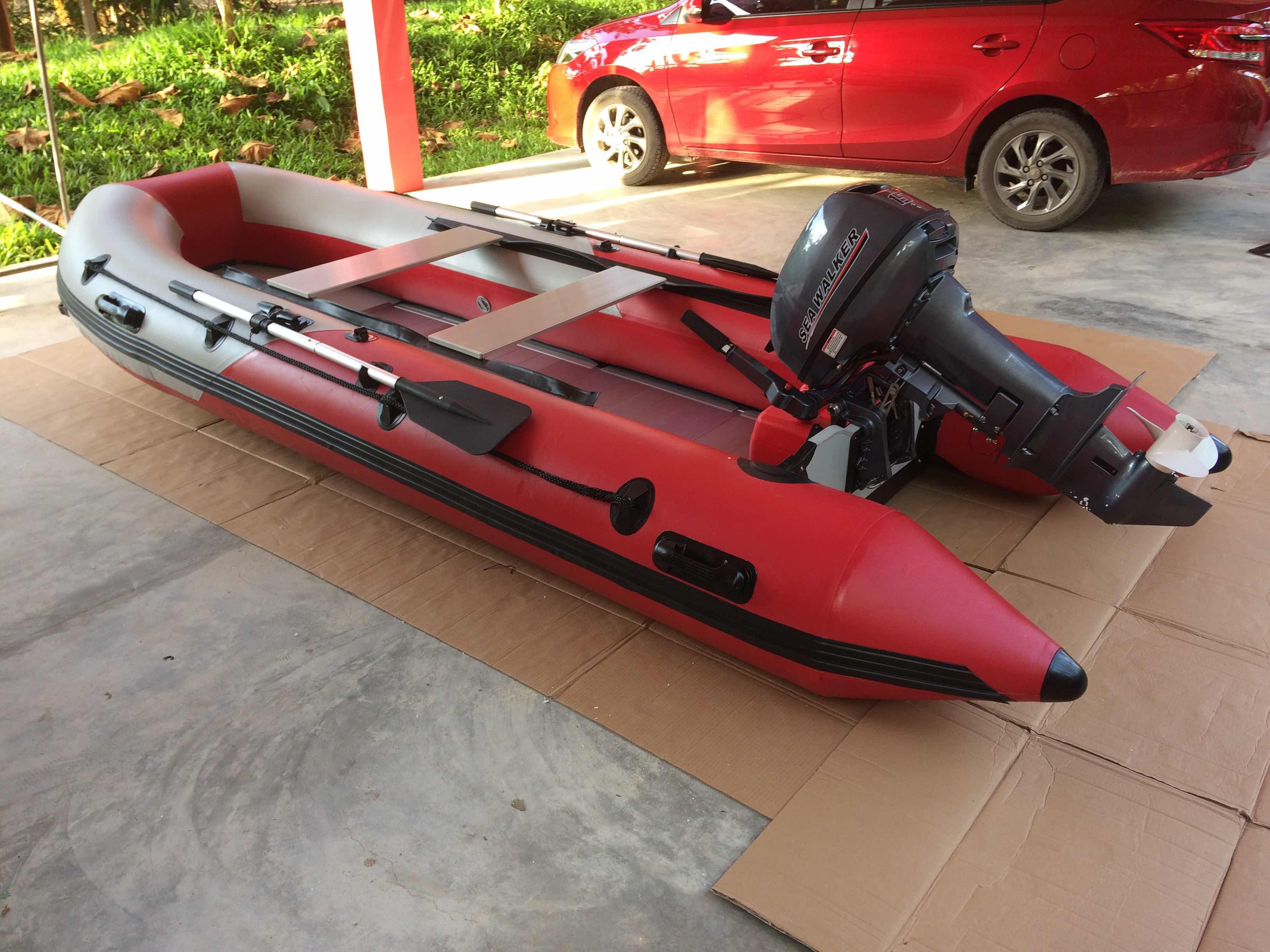 Inflatables with transom